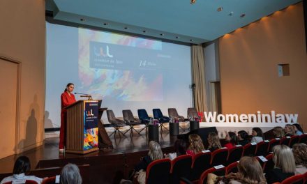 ΧΑΙΡΕΤΙΣΜΟΣ ΣΤΟ 3o Women in Law Όλγα Κεφαλογιάννη