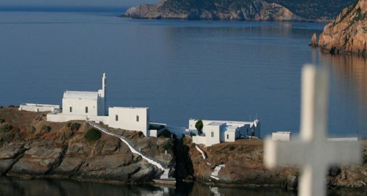 Aνοιξαν οι εγγραφές για το SiFNaThLoN για τρέξιμο και κολύμπι στην πανέμορφη Σίφνο