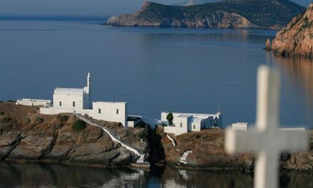 Aνοιξαν οι εγγραφές για το SiFNaThLoN για τρέξιμο και κολύμπι στην πανέμορφη Σίφνο