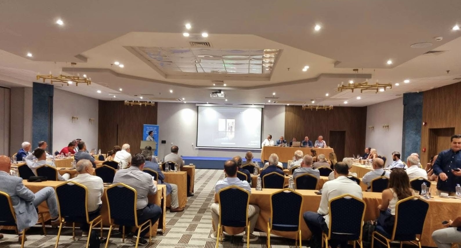 Με ενδιαφέροντα θέματα και σημαντική συμμετοχή πραγματοποιήθηκε στα Χανιά η Ολομέλεια Ιουλίου του Παγκρήτιου Συλλόγου Διευθυντών Ξενοδοχείων￼