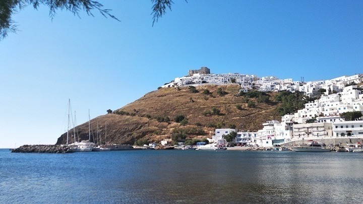 Η Αστυπάλαια το κορυφαίο «μυστικό» νησί για τους Γάλλους