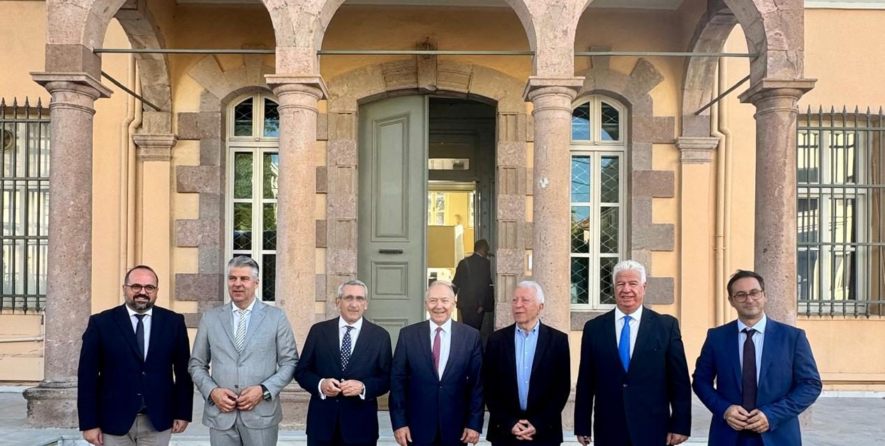 ΣΥΝΑΝΤΗΣΗ ΥΦΥΝΑΝΠ ΣΤΕΦΑΝΟΥ ΓΚΙΚΑ ΜΕ ΠΕΡΙΦΕΡΕΙΑΡΧΕΣ ΝΗΣΙΩΤΙΚΩΝ ΠΕΡΙΟΧΩΝ