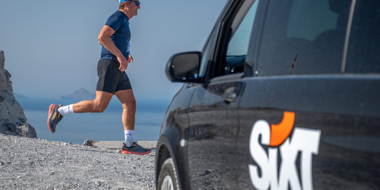 Η SIXT στηρίζει και οδηγεί στο Santorini Experience 2025