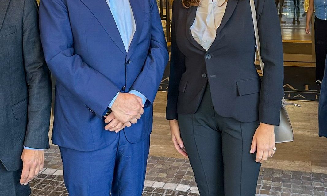 Συνάντηση Όλγας Κεφαλογιάννη με τον πρόεδρο της διεθνούς ξενοδοχειακής εταιρίας HΙLTON