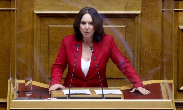 Καλλιόπη Βέττα: «Υποσχέσεις χωρίς αντίκρισμα από την κυβέρνηση.  Πάνω από δύο χρόνια καθυστέρηση στη λειτουργία του Γραφείου Ε.Ο.Τ. Μελβούρνης – Κλονισμένη η εμπιστοσύνη της Ομογένειας»