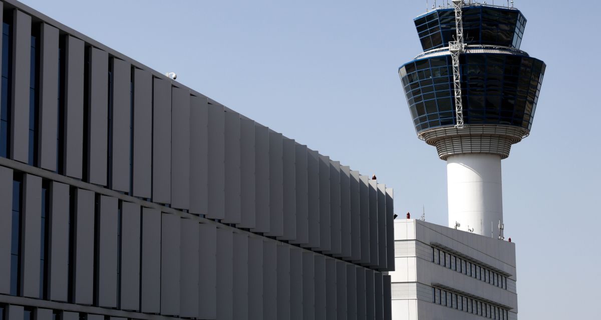 Ρεκόρ 15,1 εκατ. επιβατών και αύξηση εσόδων στο Αεροδρόμιο “Ελευθέριος Βενιζέλος” το 2025