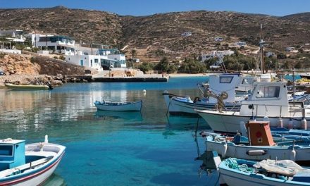 Οι Μικρές Κυκλάδες στα 10 πιο αγαπημένα «μικροσκοπικά νησιά» για τους Γάλλους ταξιδιώτες