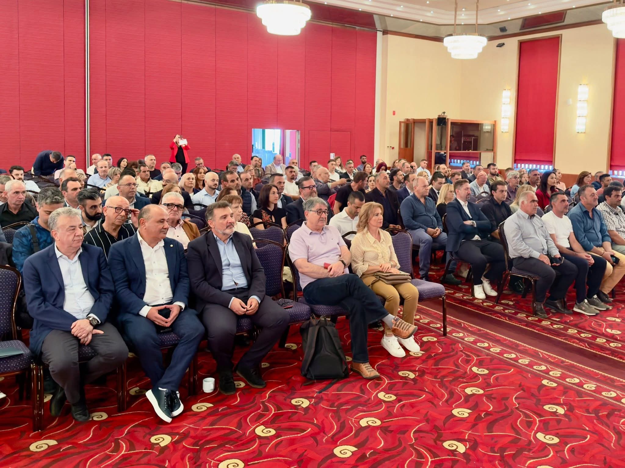 ΕΚΔΗΛΩΣΗ ΑΠΟΝΟΜΗΣ ΒΡΑΒΕΙΩΝ ΠΑΓΚΡΗΤΙΟΥ ΣΥΛΛΟΓΟΥ ΔΙΕΥΘΥΝΤΩΝ ΞΕΝΟΔΟΧΕΙΩΝ