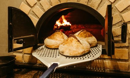 Οι Σταγιάτες τιμούν την κληρονομιά των προγόνων τους με το «Άναμμα Ξυλόφουρνων 2025»