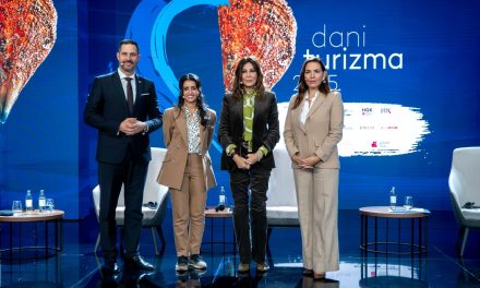 «Η Υπουργός Τουρισμού Όλγα Κεφαλογιάννη στο Ντουμπρόβνικ: Διαδοχικά ρεκόρ εσόδων από τον Τουρισμό.Η Ελλάδα σε ηγετικό ρόλο χάραξης νέας ευρωπαϊκής στρατηγικής για τον τομέα». 