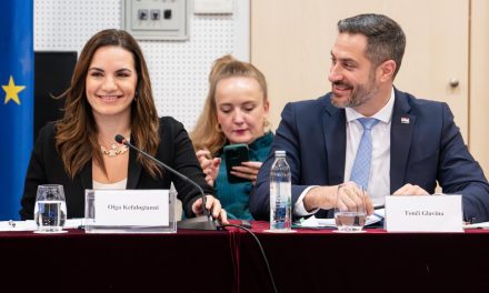 «Στρατηγική συνεργασία Ελλάδας–Κροατίας και ρεκόρ του ελληνικού τουρισμού: Παρέμβαση της Υπουργού Τουρισμού στη συνεδρίαση υπό τον Πρωθυπουργό της Κροατίας στο Ντουμπρόβνικ»￼