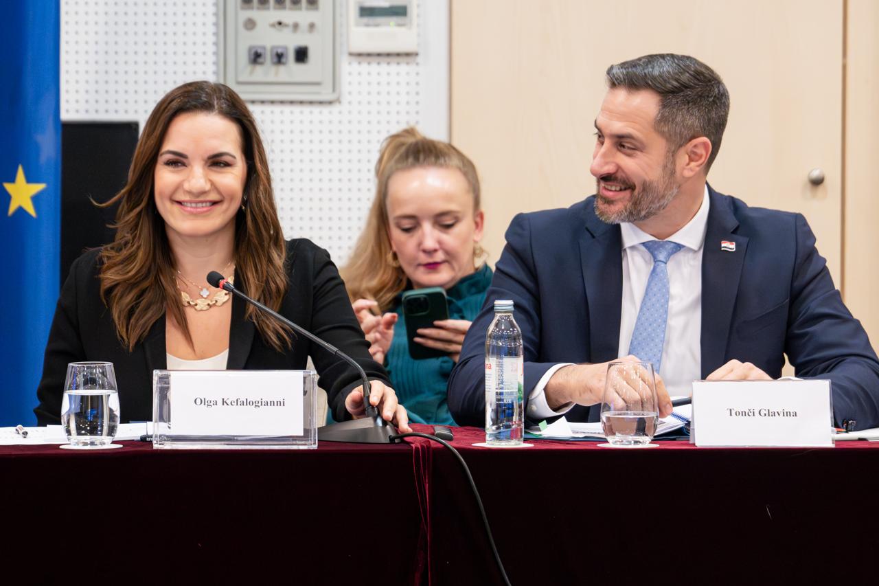 «Στρατηγική συνεργασία Ελλάδας–Κροατίας και ρεκόρ του ελληνικού τουρισμού: Παρέμβαση της Υπουργού Τουρισμού στη συνεδρίαση υπό τον Πρωθυπουργό της Κροατίας στο Ντουμπρόβνικ»￼