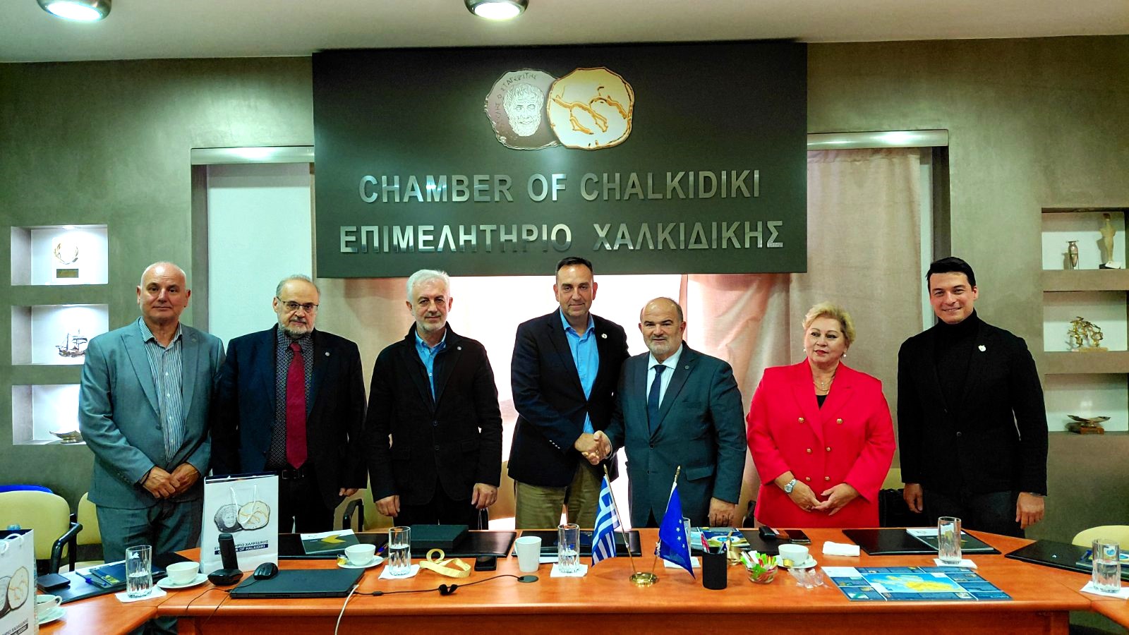 ΕΠΙΜΕΛΗΤΗΡΙΟ ΧΑΛΚΙΔΙΚΗΣ_  ΔΤ & ΦΩΤΟ ΑΠΟ ΣΥΝΑΝΤΗΣΗ ΜΕ ΑΝΤΙΠΡΟΣΩΠΕΙΑ ΓΣΕΒΕΕ