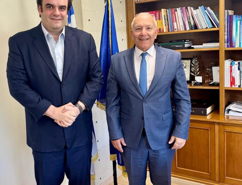 Στέφανος Γκίκας: «Όπως είχαμε υποσχεθεί, παραχωρείται το Παραλιακό Μέτωπο στον Δήμο Κ. Κέρκυρας και Διαποντίων Νήσων – Ένα αίτημα πολλών χρόνων ικανοποιείται!»