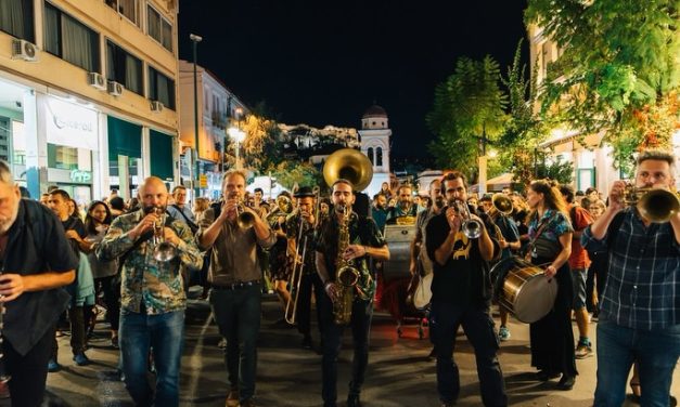 Χάρης Δούκας Η Μεγαλύτερη Νύχτα του Χρόνου στην Αθήνα