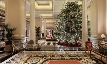 H καρδιά των γιορτών χτυπά στα Ξενοδοχεία Μεγάλη Βρεταννία & King George