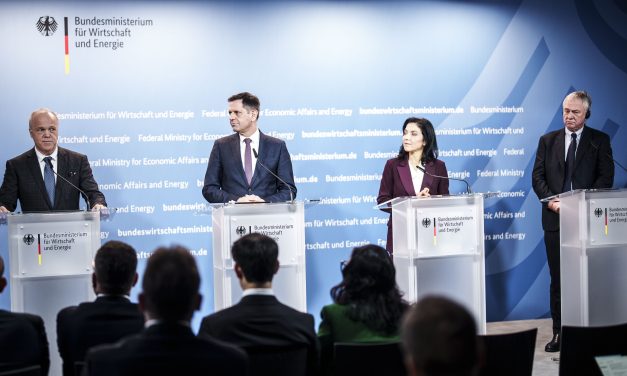 MSC CRUISES ΚΑΙ MEYER WERFT ΥΠΟΓΡΑΦΟΥΝ ΙΣΤΟΡΙΚΗ ΣΥΜΦΩΝΙΑ ΓΙΑ ΕΞΙ ΚΡΟΥΑΖΙΕΡΟΠΛΟΙΑ ΝΕΑΣ ΓΕΝΙΑΣ