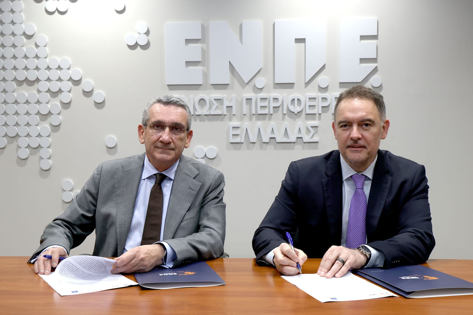 Η Ένωση Περιφερειών Ελλάδος και το Ξενοδοχειακό Επιμελητήριο Ελλάδος ενώνουν δυνάμεις για τη βιώσιμη ανάπτυξη της Φιλοξενίας. Υπογραφή Μνημονίου Συνεργασίας