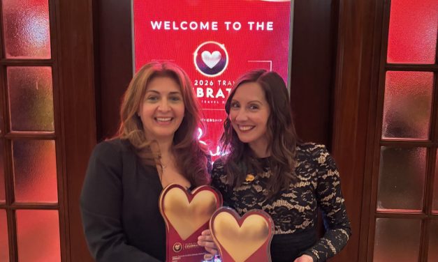 Μεγάλη Βρετανία: Διπλή πρωτιά της Ελλάδας στα βραβεία του «Travel Gossip»